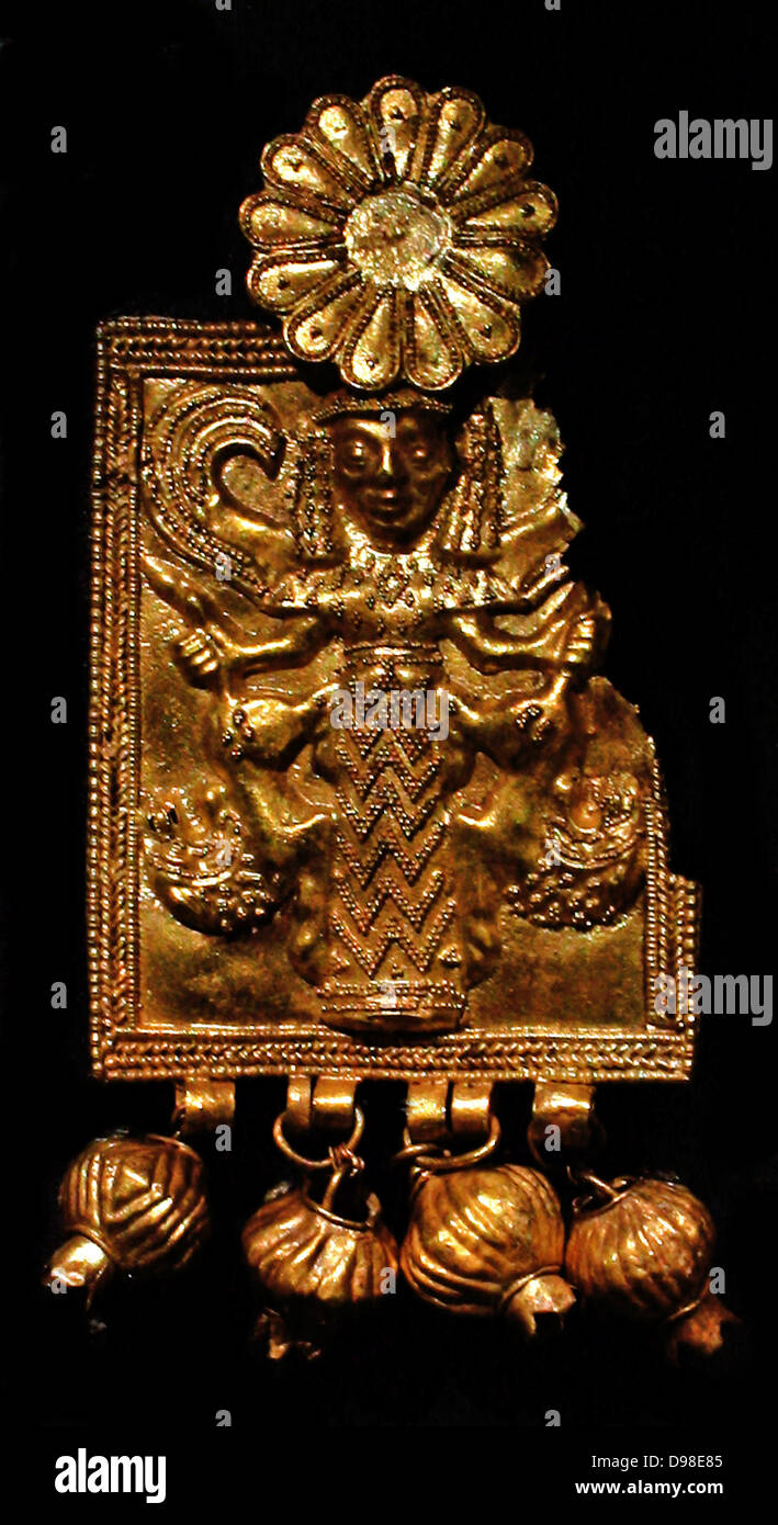 Goldene Plakette, gefunden in Camirus, Rhodes sechsten Jahrhundert v. Chr., eine geflügelte Göttin (die Herrin der Tiere). Beachten Sie die feine Körnung und gold Kabel. Stockfoto