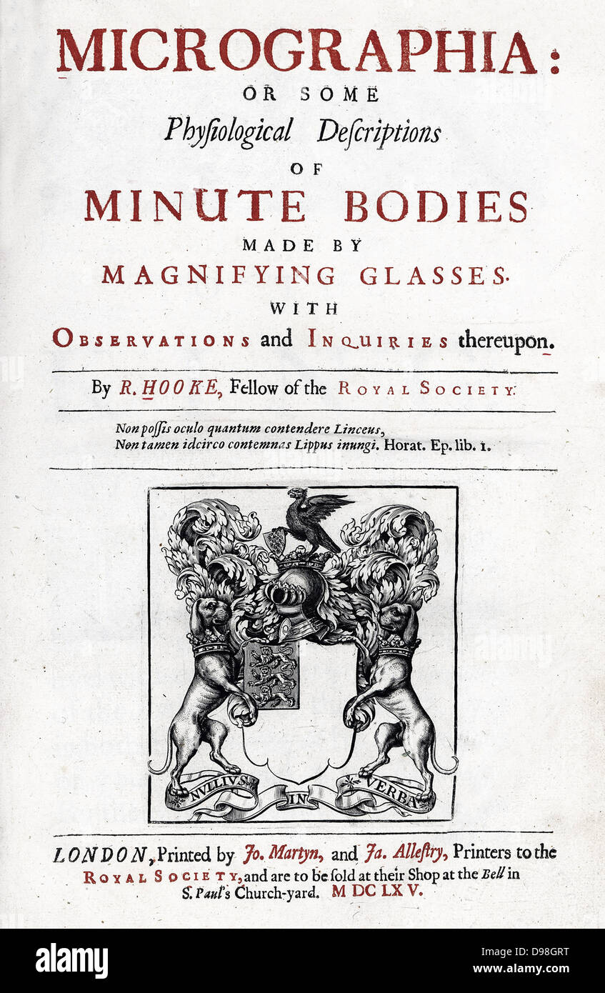 Robert Hooke (1635-1703) Englische Wissenschaftler. Titelseite eines 1745 Edition seiner Arbeit Micrographia über seine Beobachtungen durch verschiedene Objektive. Im September 1665 veröffentlicht, die erste große Veröffentlichung der Royal Society. Micrographia beschreibt auch weit entfernten Planeten, Wellentheorie des Lichtes und der organischen Ursprungs von Fossilien. Stockfoto