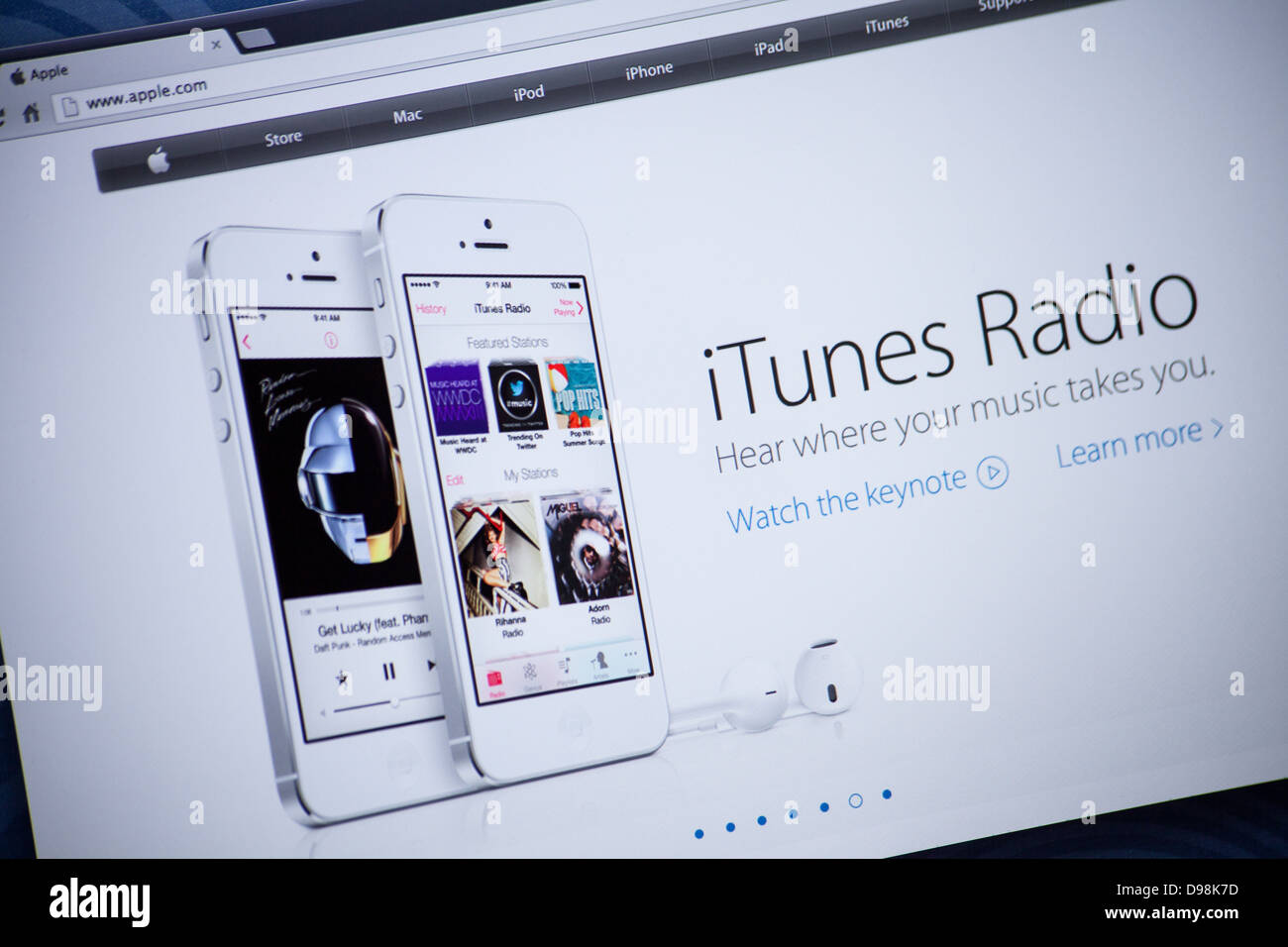 Apple Website Screenshot mit iTunes Radio Präsentationsseite Stockfoto