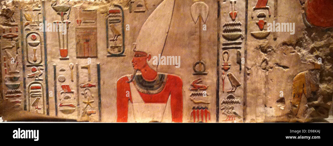 Block der geschnitzten und bemalten Kalkstein aus dem Grab von Mentuhotep II. in Deir el Bahri, 11. Dynastie, ca. 2010-2000 v. Chr.. König Mentuhotep II. wird angezeigt mit der weißen Krone von Oberägypten. 2051-2000 v. Chr. Stockfoto