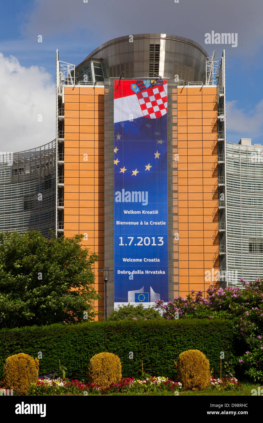 Willkommen Banner auf der Europäischen Kommission in Brüssel vor Kroatien in die EU am 1. Juli 2013 Stockfoto