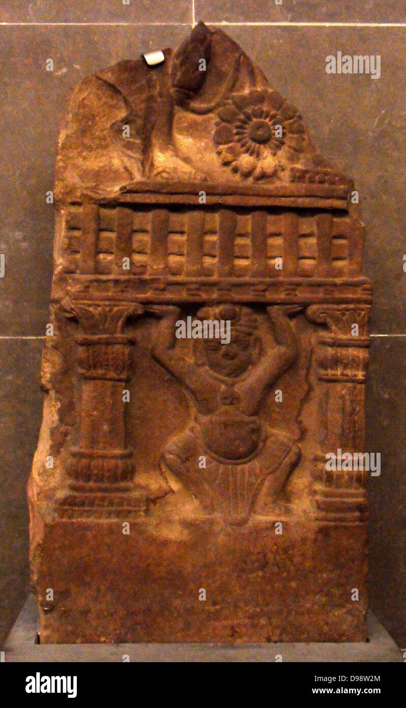 Basis einer Balustrade. 2. oder frühen ersten Jahrhundert v. Chr. Sunga Dynastie (2. Jahrhundert v. Chr.-1 st) aus rotem Sandstein Skulptur von Madhya Pradesh, Indien Stockfoto