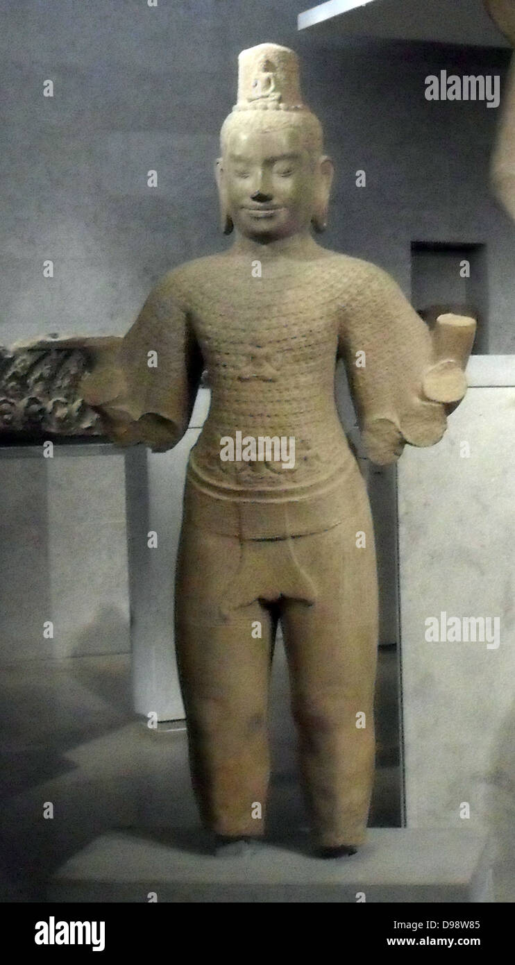 Lokesvara "strahlende" Ende des 12. Jahrhunderts - Anfang des 13. Jahrhunderts. Bayon Stil (Ende 12.-frühes 13. Jahrhundert) Sandstein Skulptur aus Kambodscha Preah Khan Kompong Svay gesagt (Tempel) Stockfoto