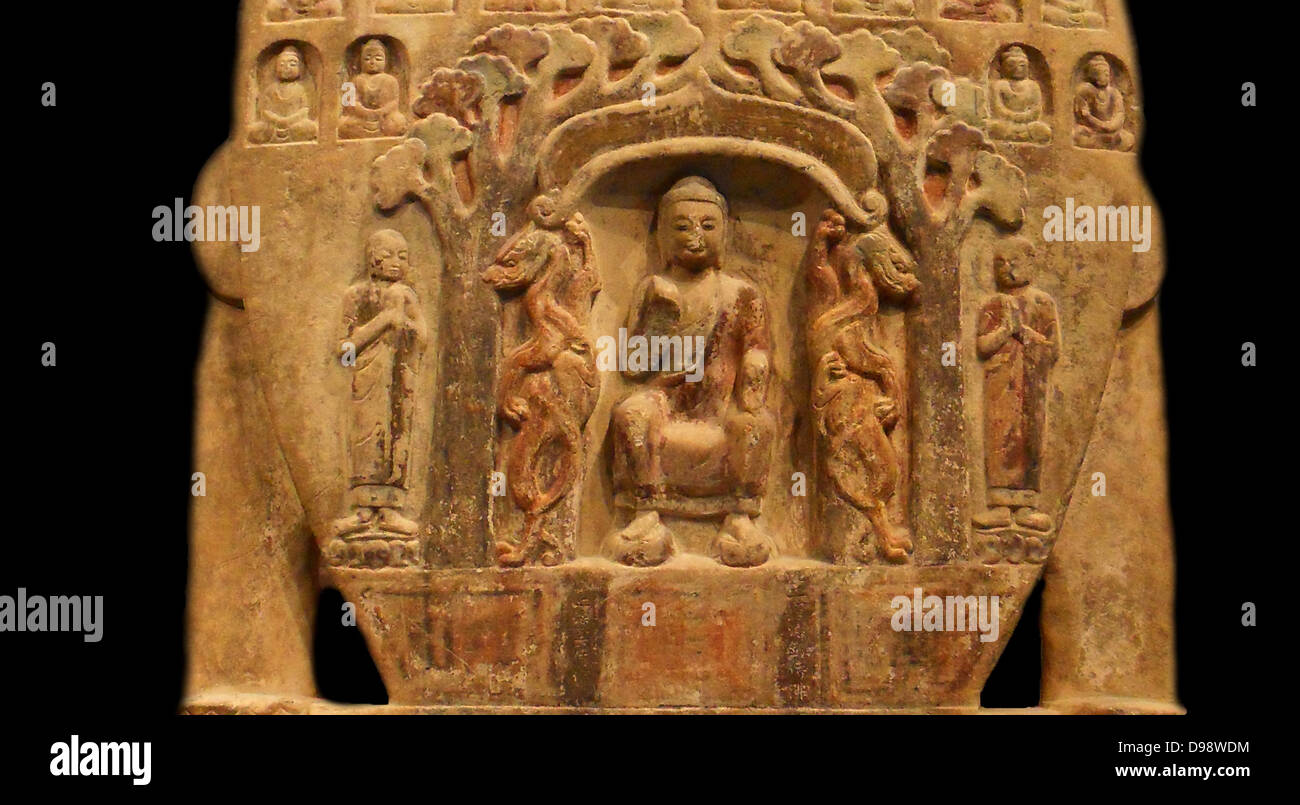 Buddhistische votive Stele. 550-577 AD. Nördlichen Qi Dynastie AD (550-577 AD) Mehrfarbige (Traces), weißem Marmor aus Hebei (Provinz), China Stockfoto