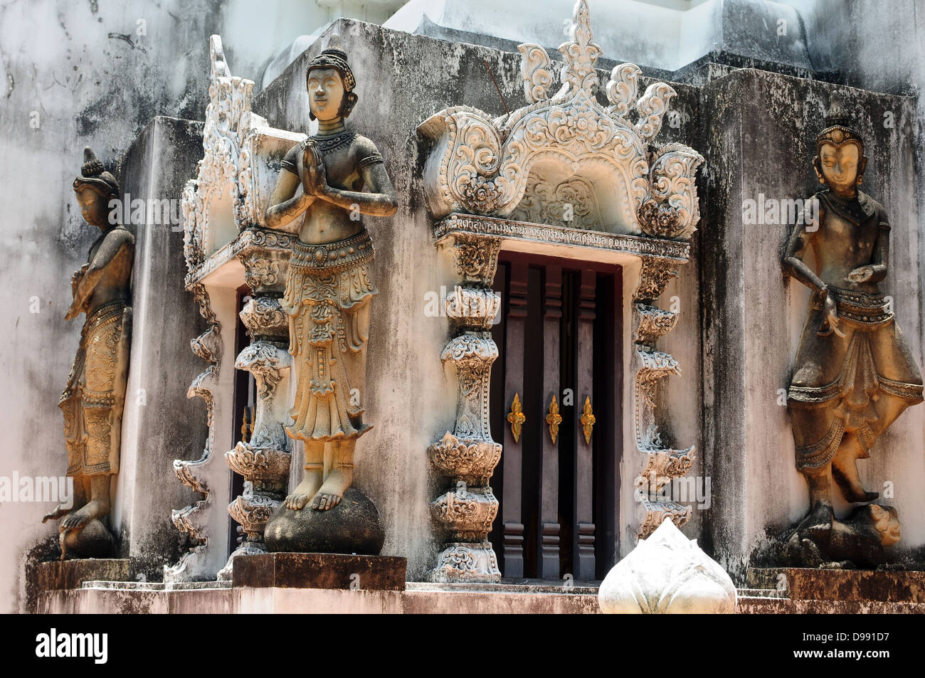Wat antike Architektur Kunst Asien Bangkok Buddha Buddhismus Gebäude Stadt Kultur Osten Smaragd Ethnizität außen Dekoration Stockfoto