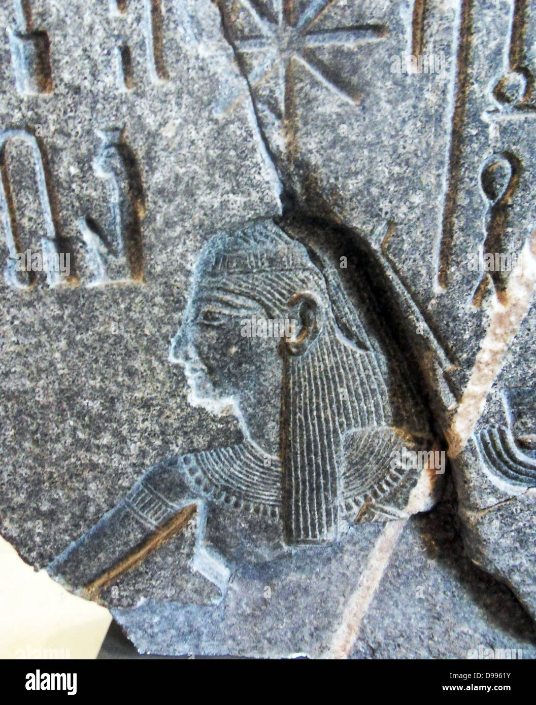Bleibt ein monumentales Tor den Namen Ramses 11 Stockfoto