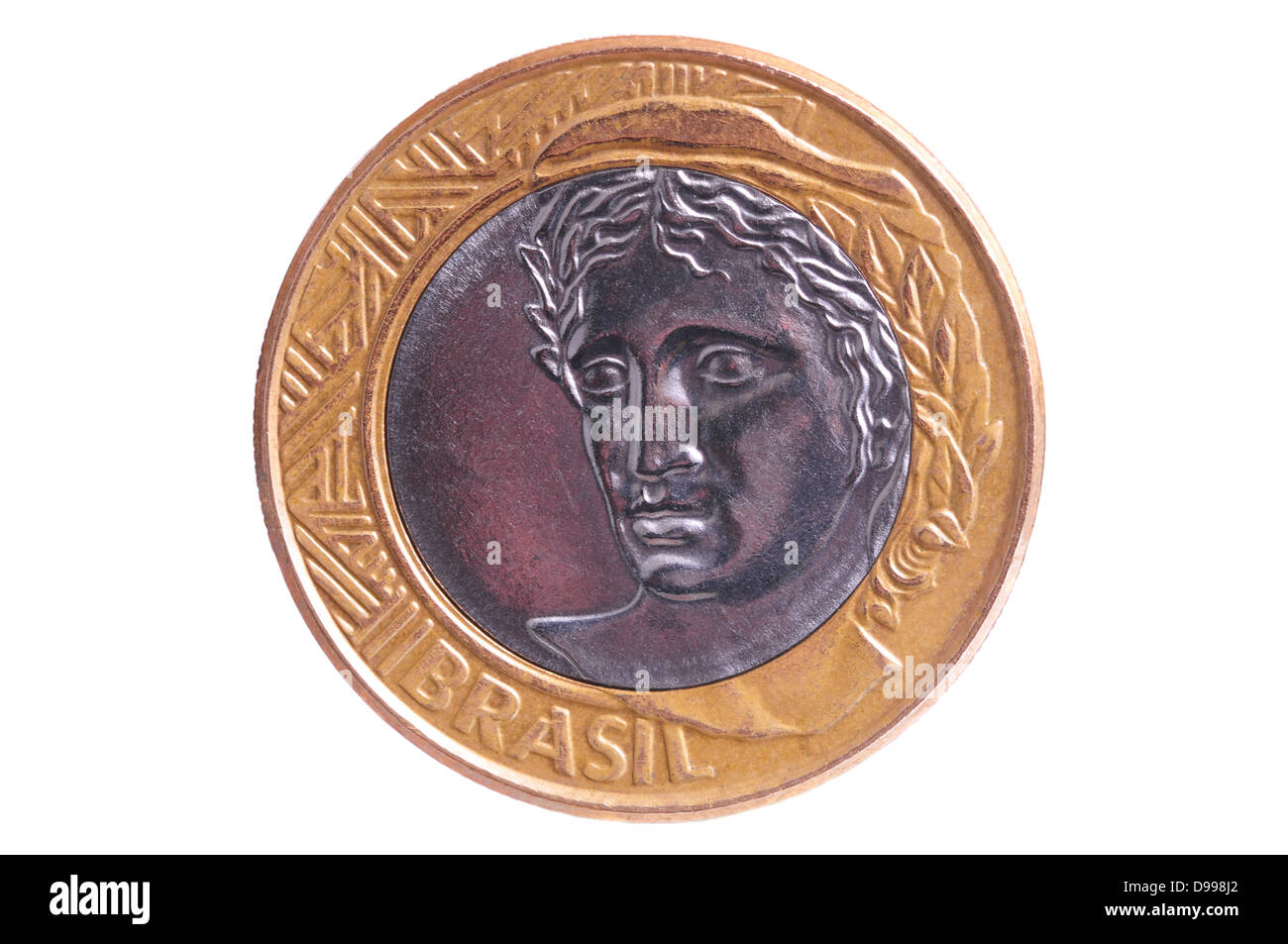 Makroaufnahme einer Münze aus Brasilien isoliert auf weiss Stockfoto