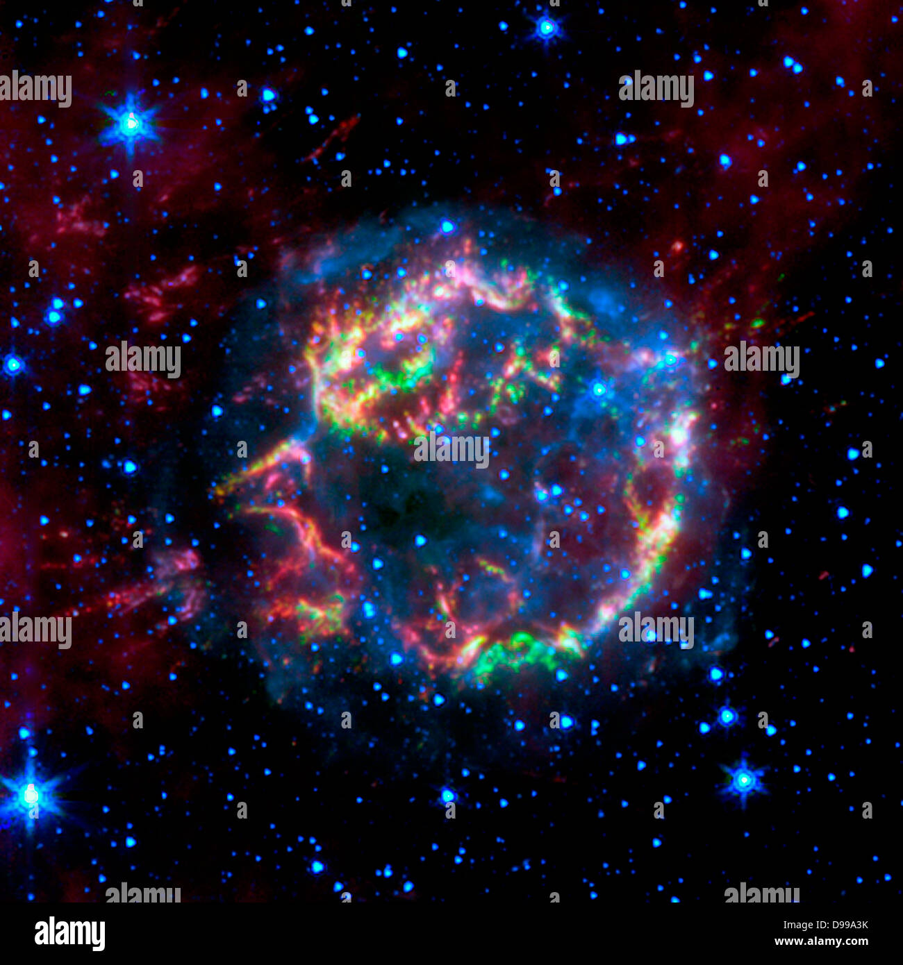 Die Überreste eines explodierten Stern mit dem Namen Cassiopeia A. viel der ursprünglichen Schichtung des Stern hatte erhalten geblieben. NASA's Spitzer Space Telescope. Stockfoto