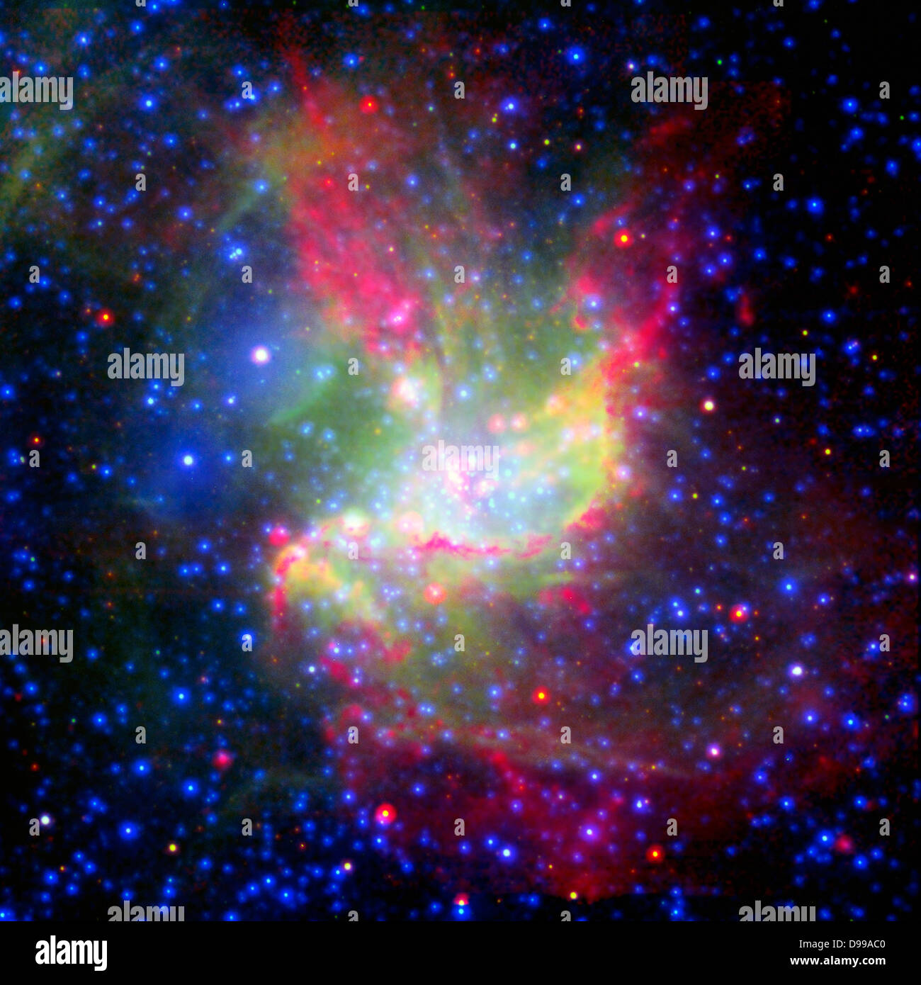 Dieses malerische Porträt eines star-forming Cloud, NGC 346 genannt, ist eine Kombination aus multiwellenlängen Licht von NASA's Spitzer Space Telescope (Infrarot), New Technology Telescope der Europäischen Südsternwarte (sichtbar), und der Europäischen Weltraumorganisation ESA Weltraumteleskop XMM-Newton (X-ray). Stockfoto