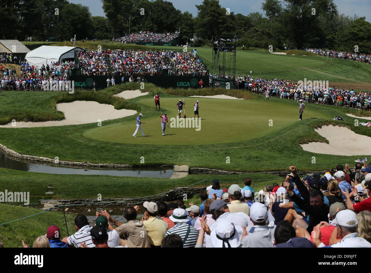 Haverford Township, Delaware Land, Pennsylvania. 14. Juni 2013. Luke Donald (ENG) Golf: Hideki Matsuyama in Japan in Aktion am 9. Loch während die USA Open Championship im Golfclub Merion, East Course in Haverford Township, Delaware Land, Pennsylvania. Bildnachweis: Koji Aoki/AFLO/Alamy Live-Nachrichten Stockfoto