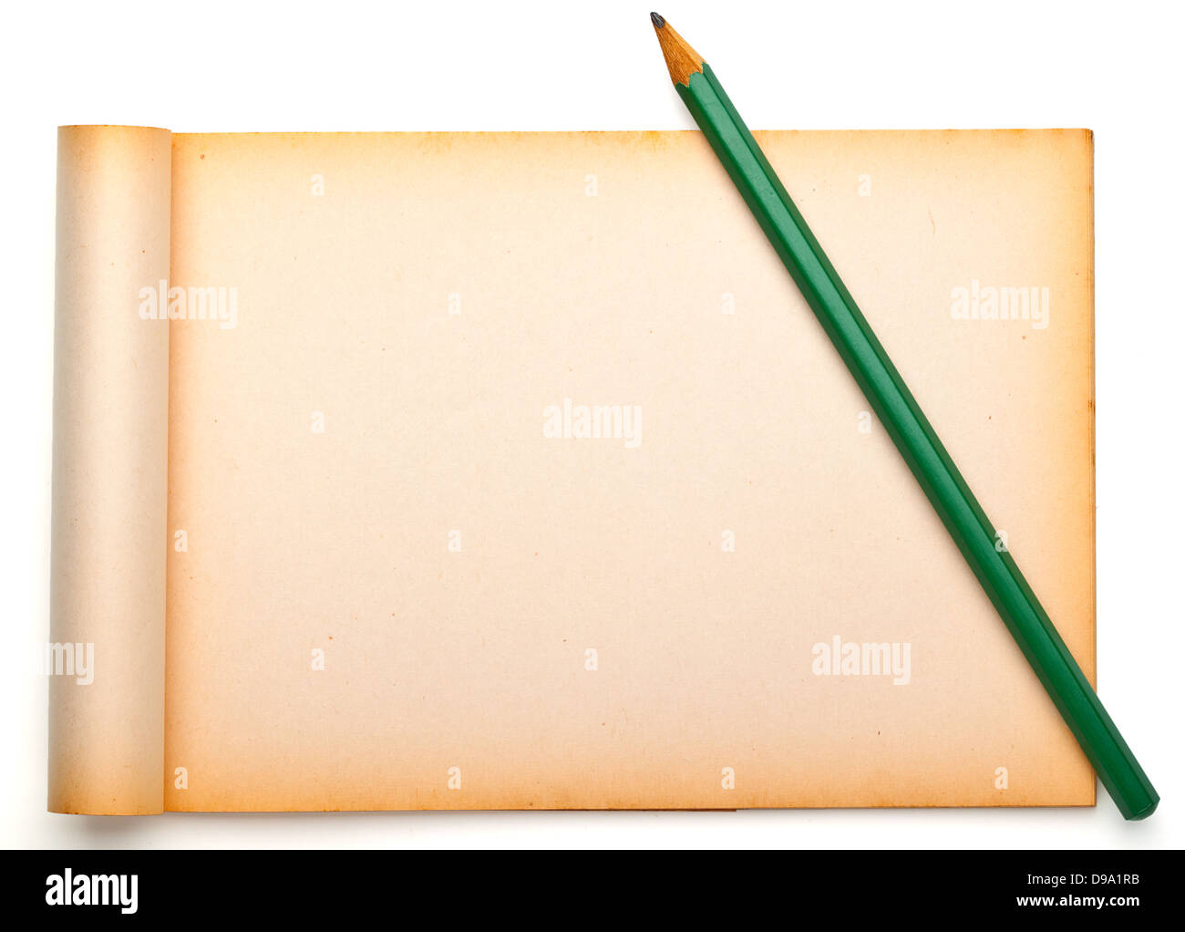 Gespiegelte offen Notizblock mit Bleistift auf der Isolierung. Stockfoto