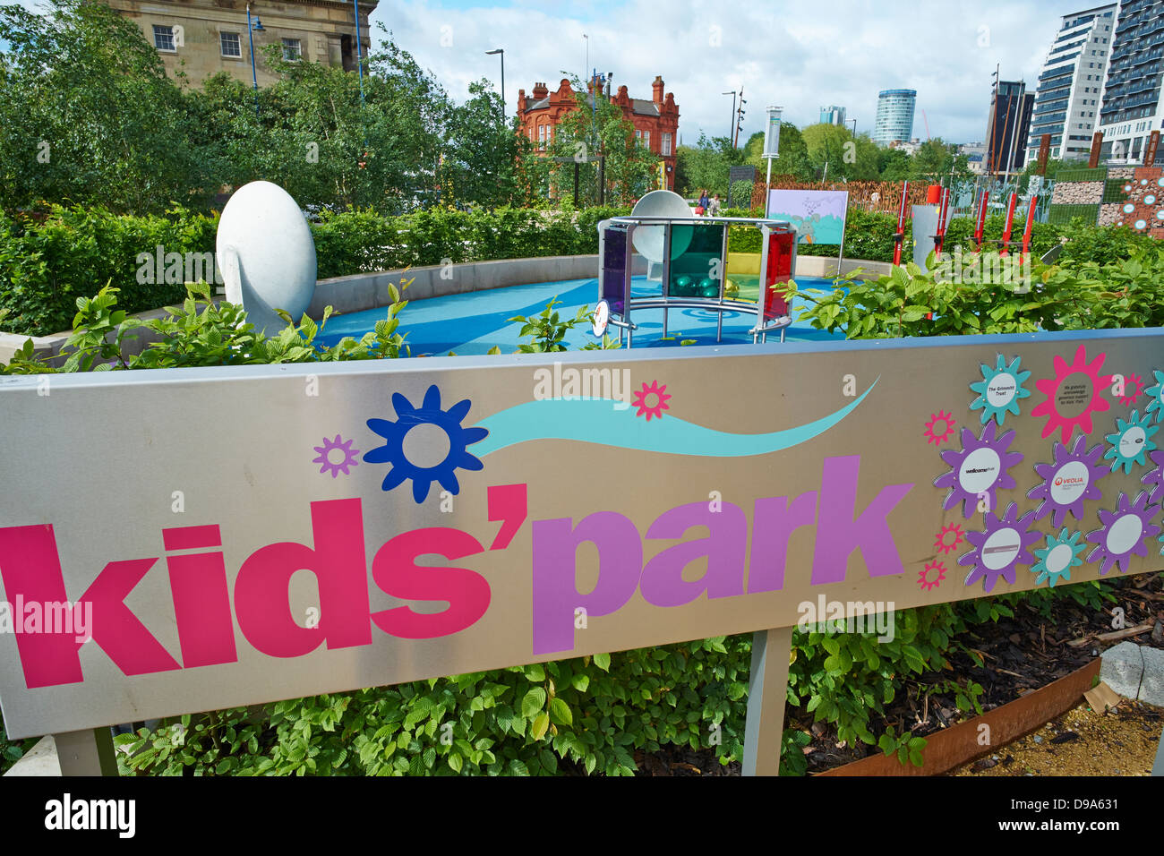 Kids Park außerhalb des Think Tank Science Museum Millennium Point Birmingham UK Stockfoto