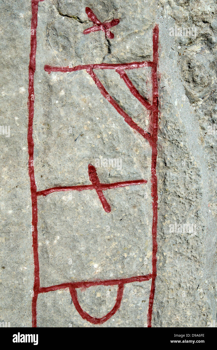 Detail aus einem Runenstein bei Seby auf der Insel Öland in Schweden. Stockfoto
