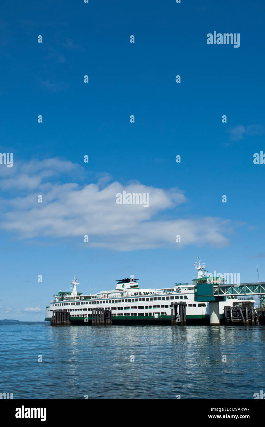 Fähre auf dem Puget Sound in Edmonds, Washington, USA Stockfoto
