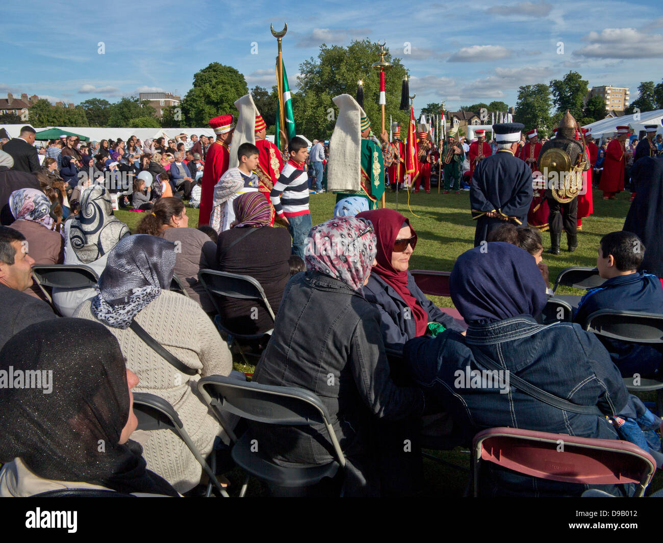 Türkische Gemeinde-Festival mit Musik-Festspiele und traditionelle Essensstände in London, Großbritannien Stockfoto