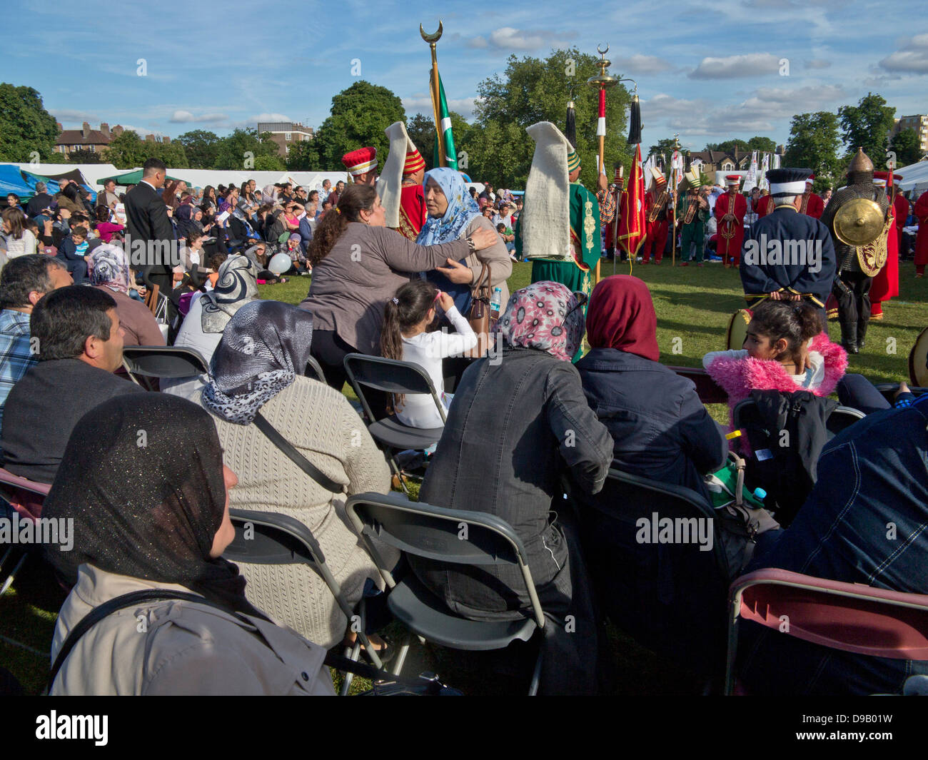 Türkische Gemeinde-Festival mit Musik-Festspiele und traditionelle Essensstände in London, Großbritannien Stockfoto