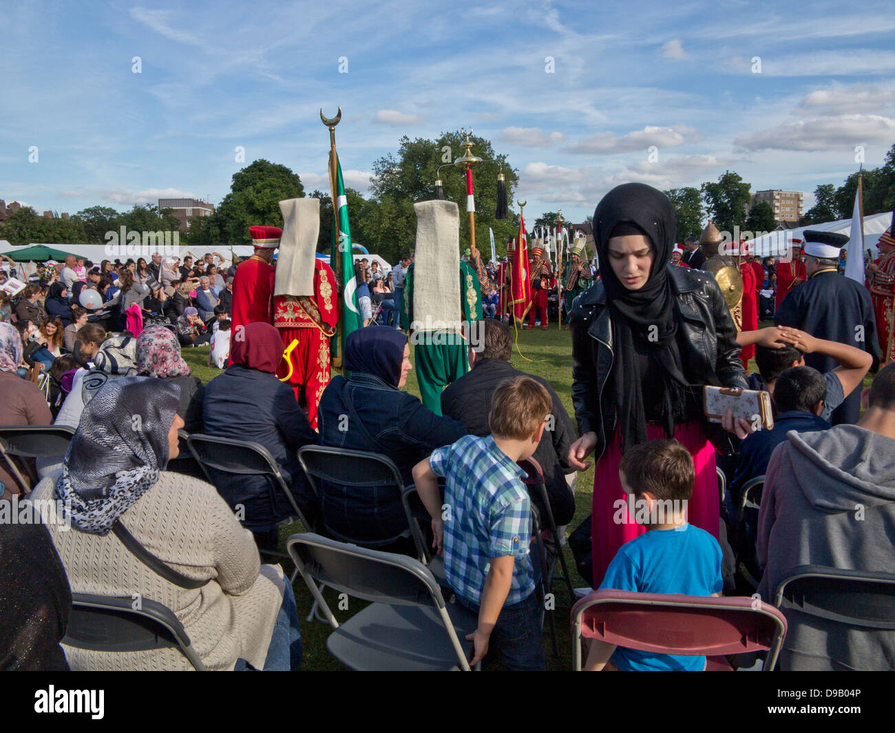 Türkische Gemeinde-Festival mit Musik-Festspiele und traditionelle Essensstände in London, Großbritannien Stockfoto
