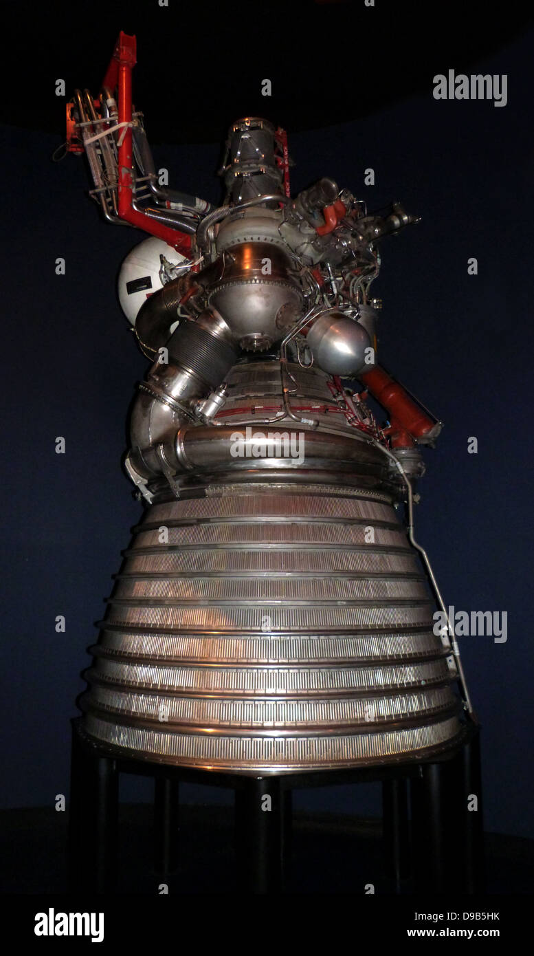 Die RL-10 flüssigen Kraftstoff kryogene rocket Motor auf dem Zentaur, S-IV und DCSS oberen Stufen verwendet. In den Vereinigten Staaten von Amerika durch Pratt & Whitney Rocketdyne gebaut. Die RL-10 war der erste flüssige Wasserstoff rocket Motor in den Vereinigten Staaten gebaut werden, und die Entwicklung des Motors durch Marshall Space Flight Center und Pratt & Whitney begann in den 1950er Jahren, mit dem ersten Flug 1961 vorkommenden Stockfoto