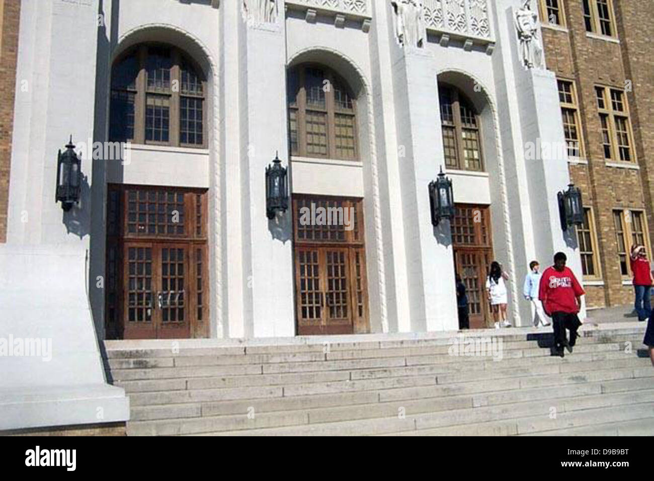 Die Central High School National Historic Site in Little Rock, Arkansas, erinnert an das Ereignis 1957, als neun afroamerikanische Schüler die Schule integriert haben. Die Website beleuchtet die Geschichte der Bürgerrechte und den anhaltenden Kampf für Gleichheit in Amerika. Stockfoto