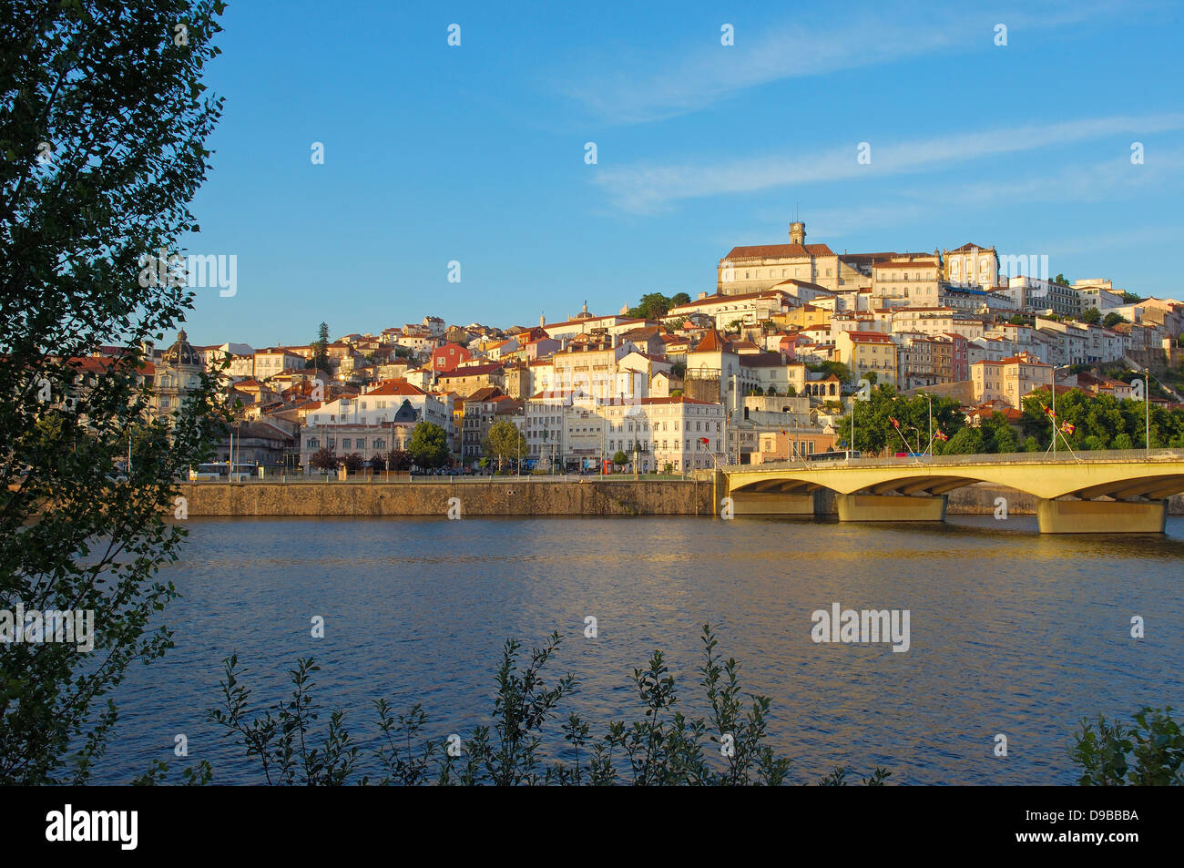 Coimbra, Altstadt und Fluss Mondego, Beira Litoral, Portugal, Europa Stockfoto