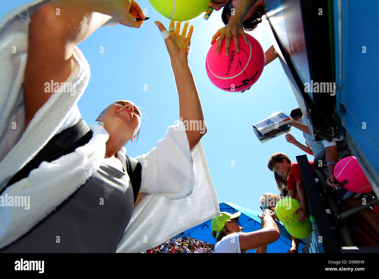 Sara Errani und Roberta Vinci Australian Open 2012 - Damen Doppel-Trophy - Svetlana Kuznetsova und Vera Zvonareva vs. Sara Errani und Roberta Vinci Melbourne, Australien - 27.01.12 *** Stockfoto