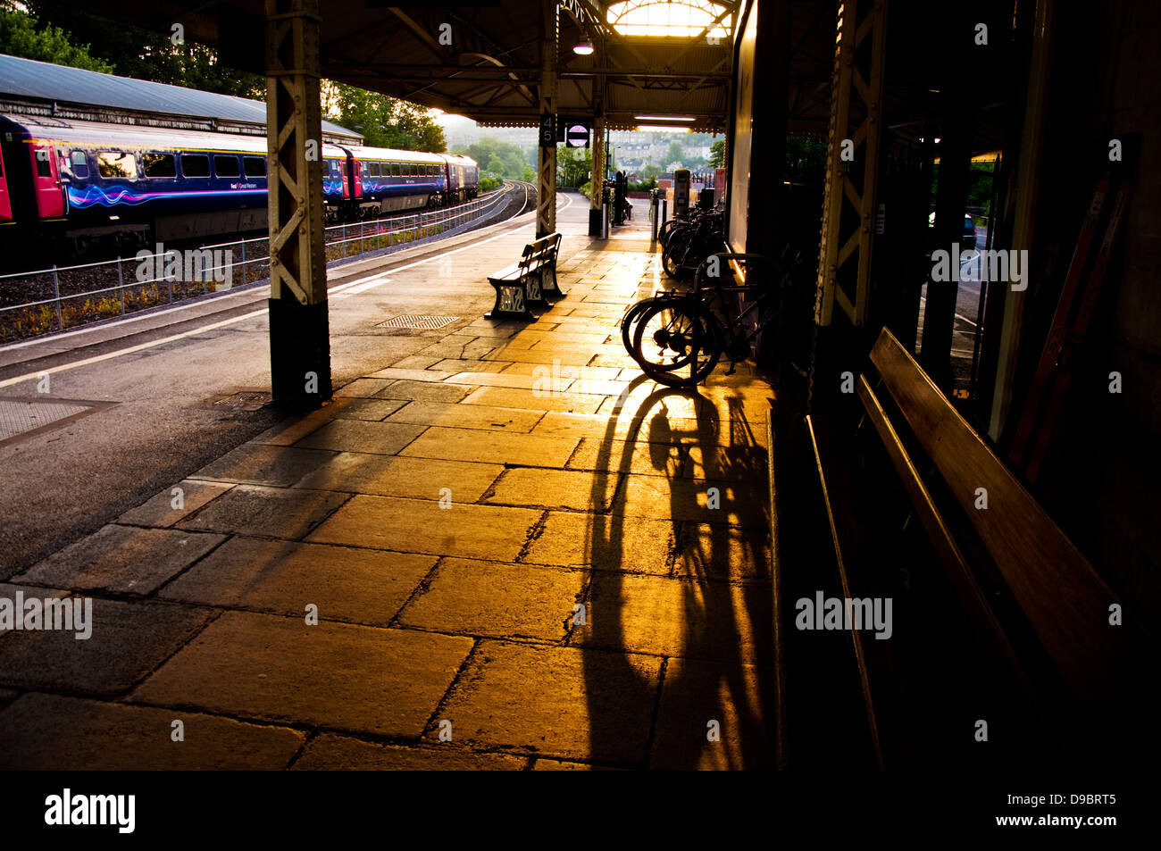 Züge wechseln london umsteigen -Fotos und -Bildmaterial in hoher