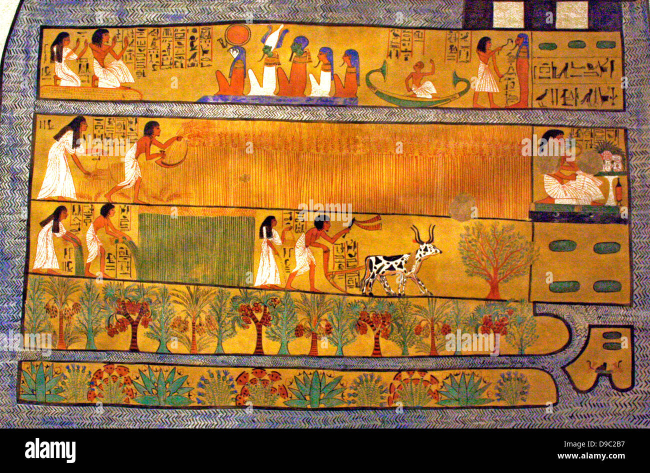 Ägyptische Wandmalereien aus dem Neuen Reich, facsimies der alten ägyptischen Wanddekoration. Sie sind exakte Kopien der Original Szenen, exakte in Linie und Farbe und, von wenigen Ausnahmen abgesehen, im Maßstab 1:1 Stockfoto