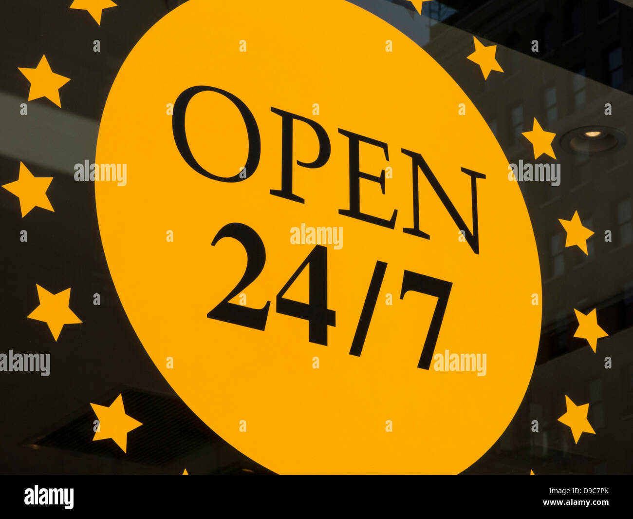 Schild "geöffnet" 24/7 Stockfoto
