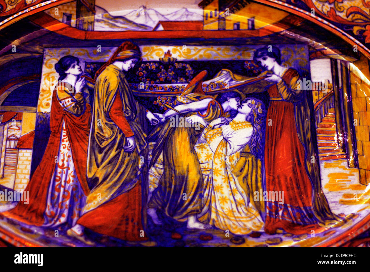 Steingut glasiert Schüssel Darstellung der 'Dante-Traum von Dante Rossetti. Zeigt Dante führte durch die Abbildung der Engel der Liebe, an das Totenbett seiner Geliebten Beatrice. Italien, 1890 Stockfoto