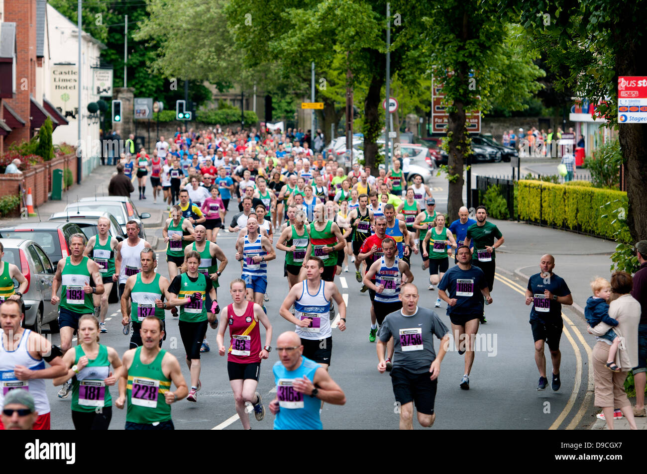 Zwei Schlösser verkehren zwischen Warwick und Kenilworth Burgen. Stockfoto