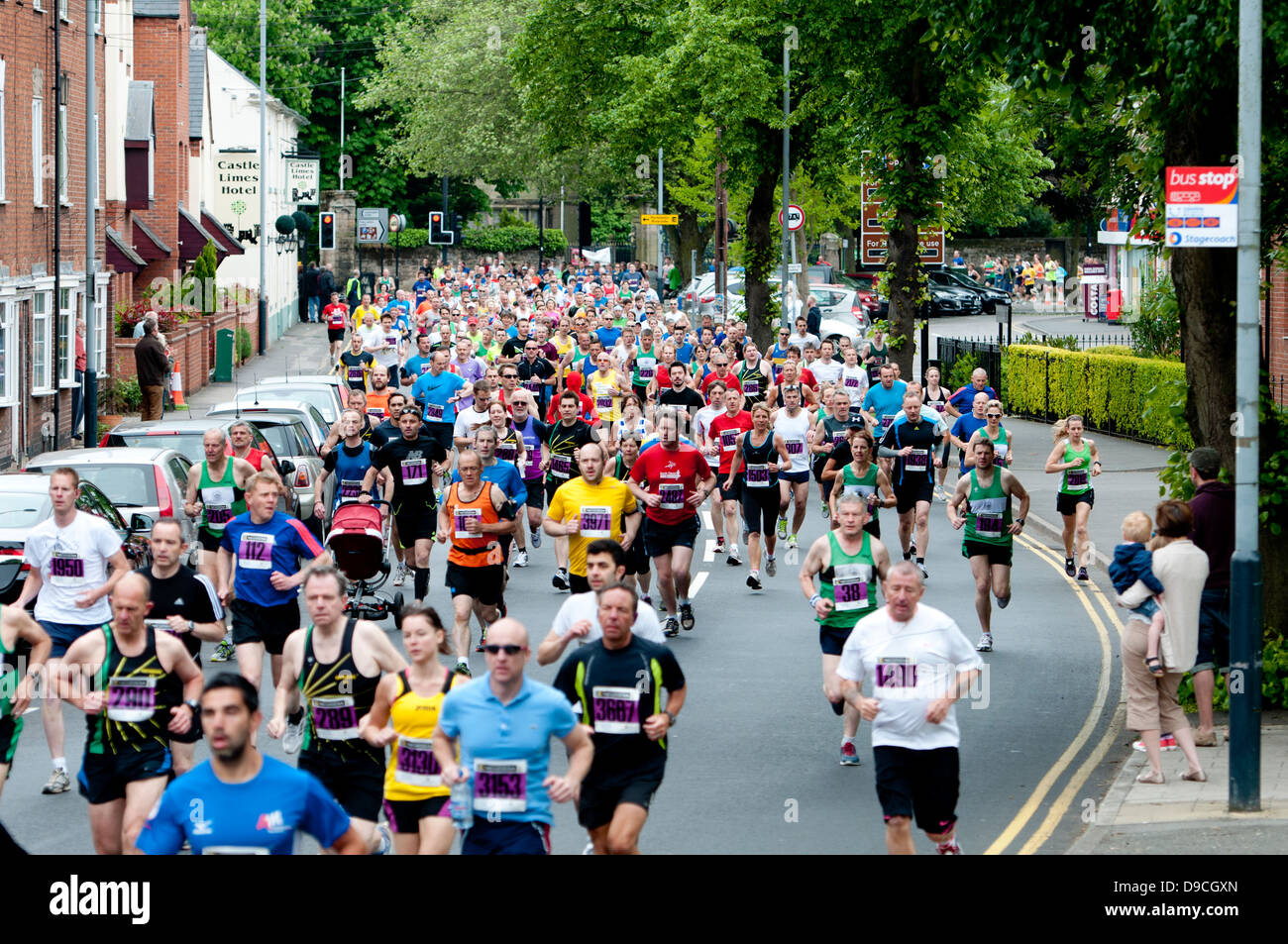 Zwei Schlösser verkehren zwischen Warwick und Kenilworth Burgen. Stockfoto