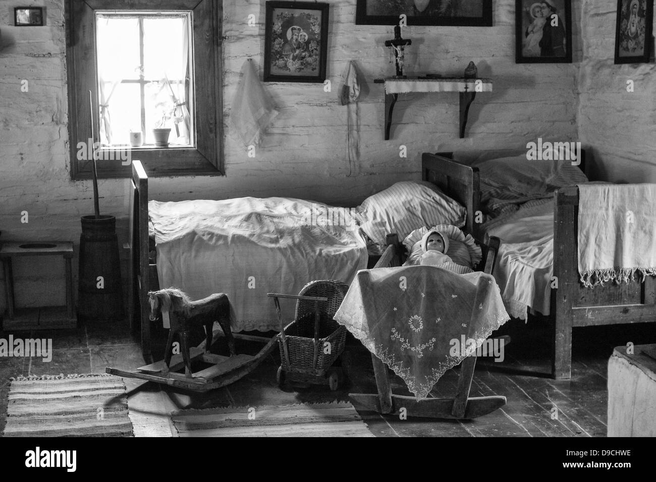 Schlafzimmer im alten Haus Stockfoto