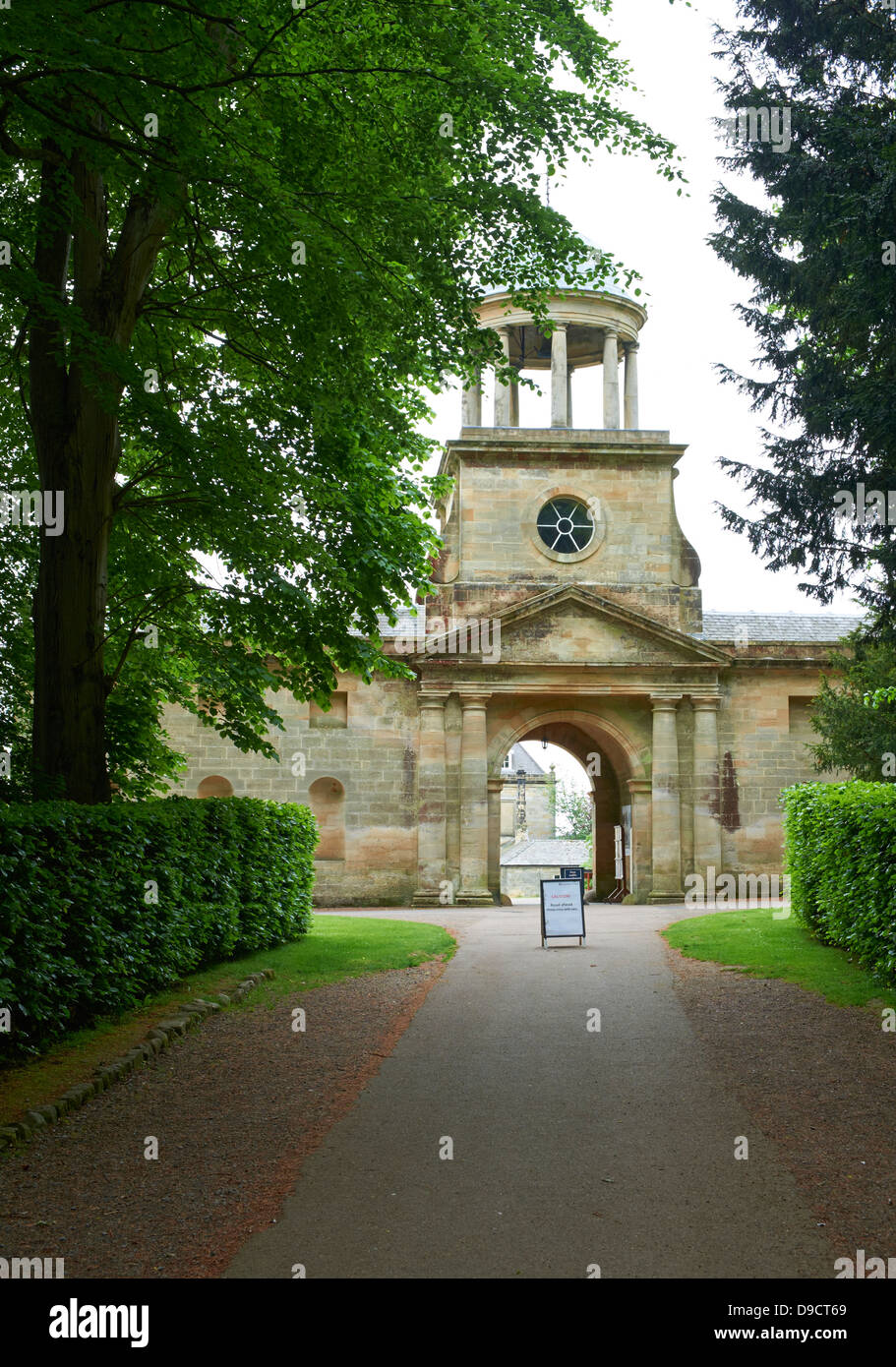 Eingang zu Wallington Hall in Northumberland. National Trust property. Stockfoto