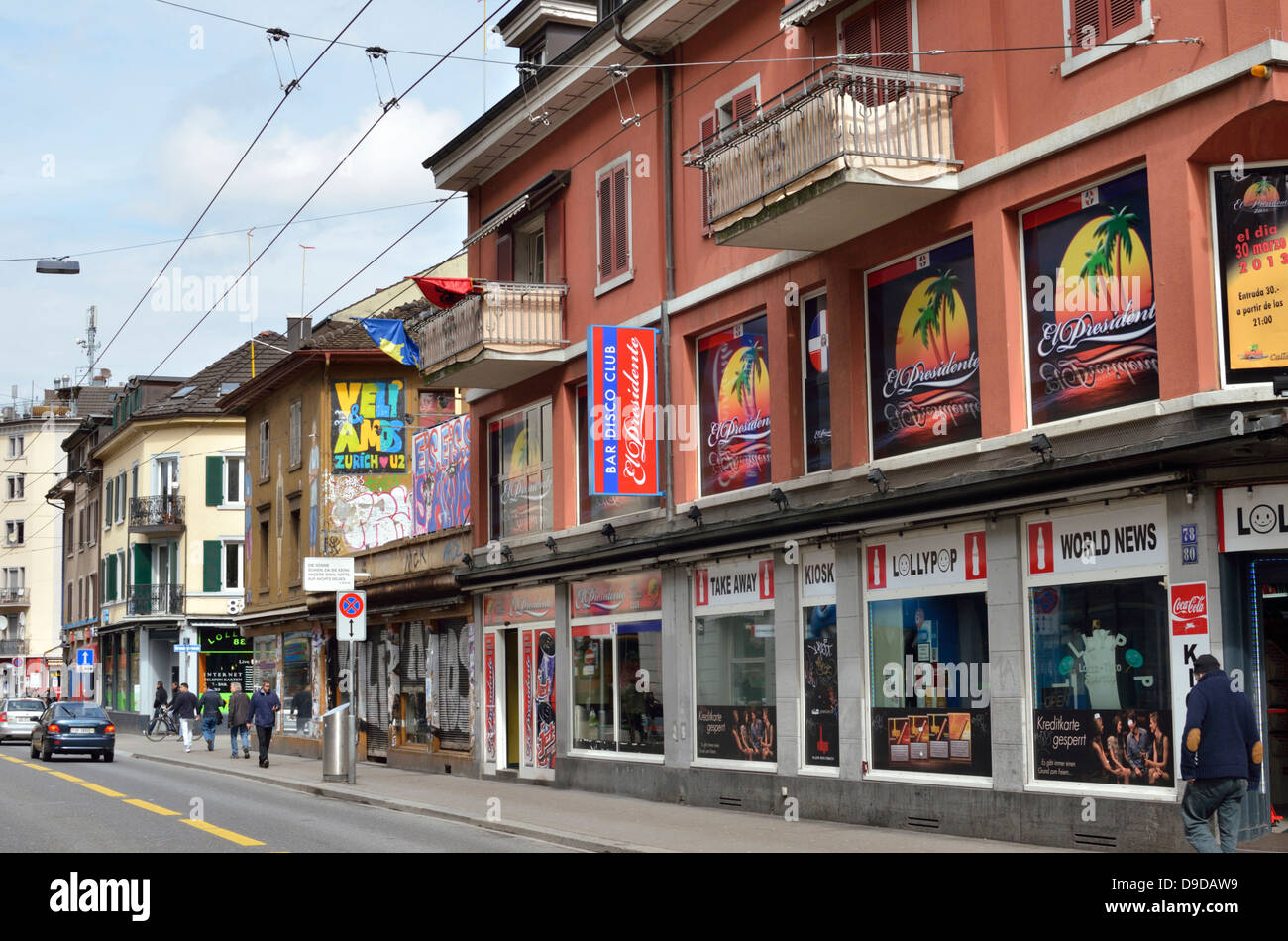 Blick entlang der Langstrasse, Zürich, Schweiz. Stockfoto