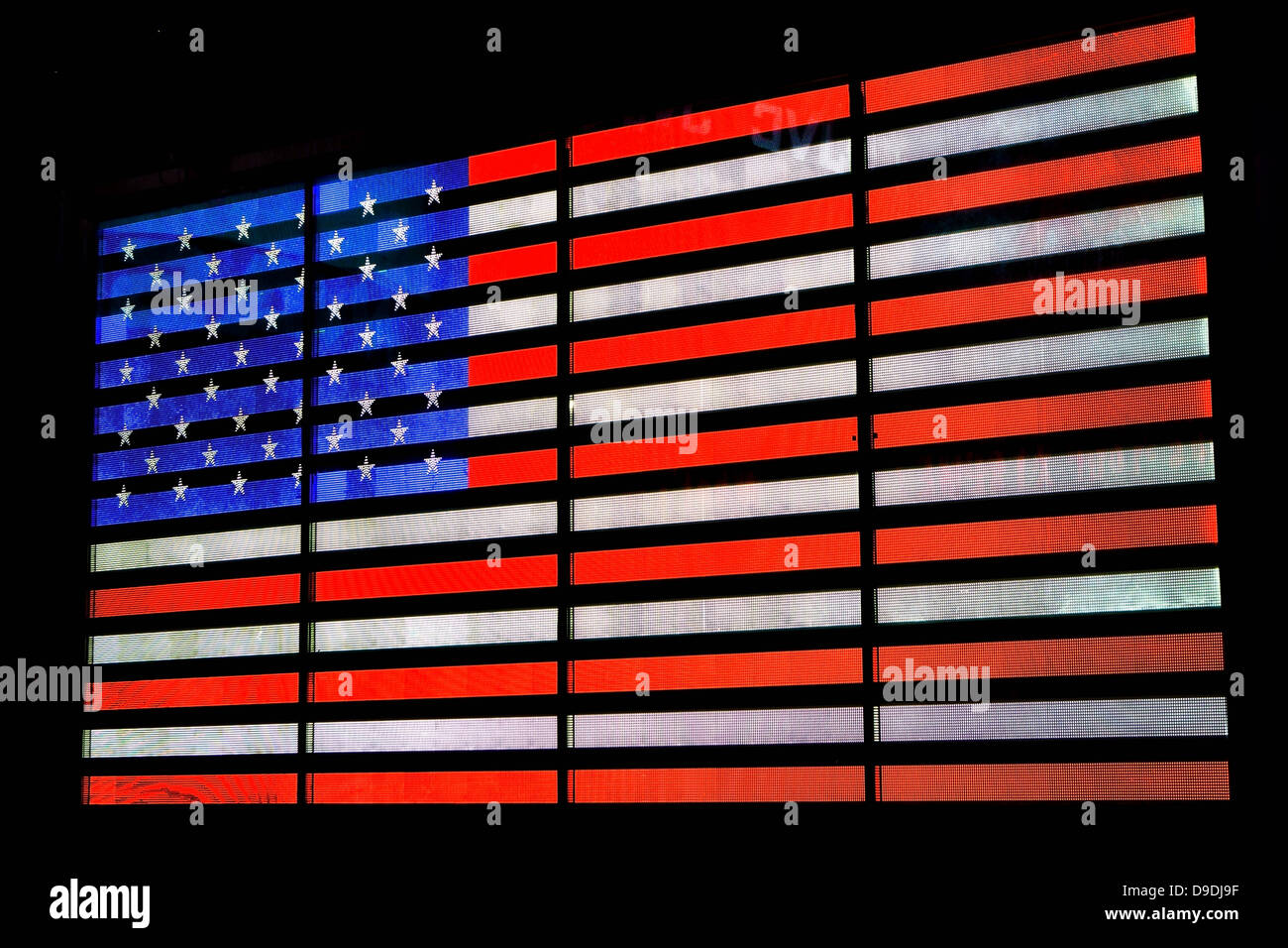 Beleuchtete amerikanische Flagge, New York, USA Stockfoto