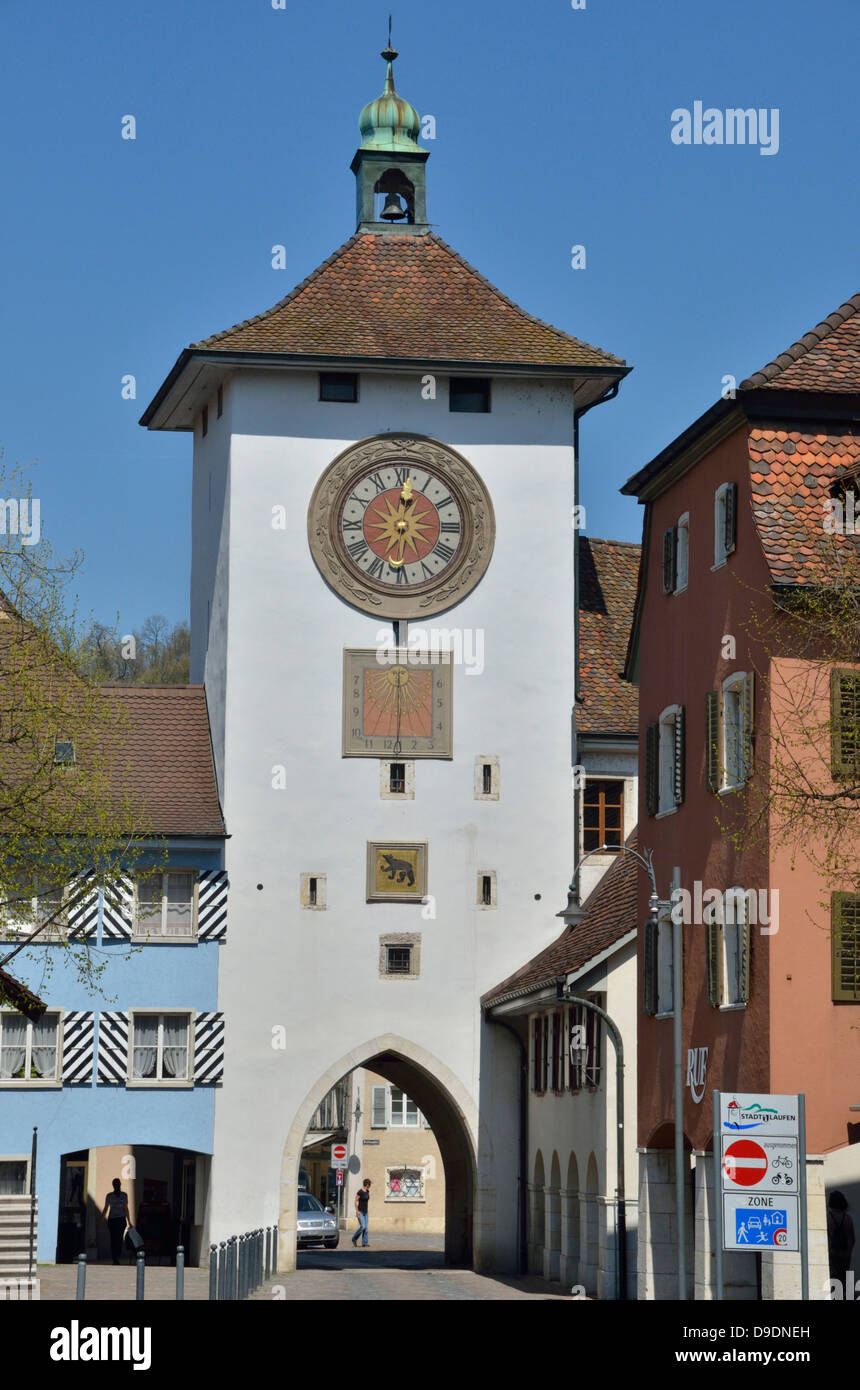 Obertor Uhrturm, Laufen, Basel-Landschaft, Schweiz. Stockfoto