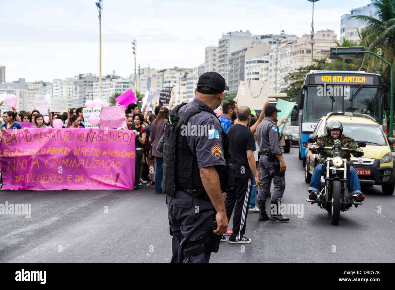 Frauen-Protest gegen das Gesetz des ungeborenen (Nascituro) Stockfoto