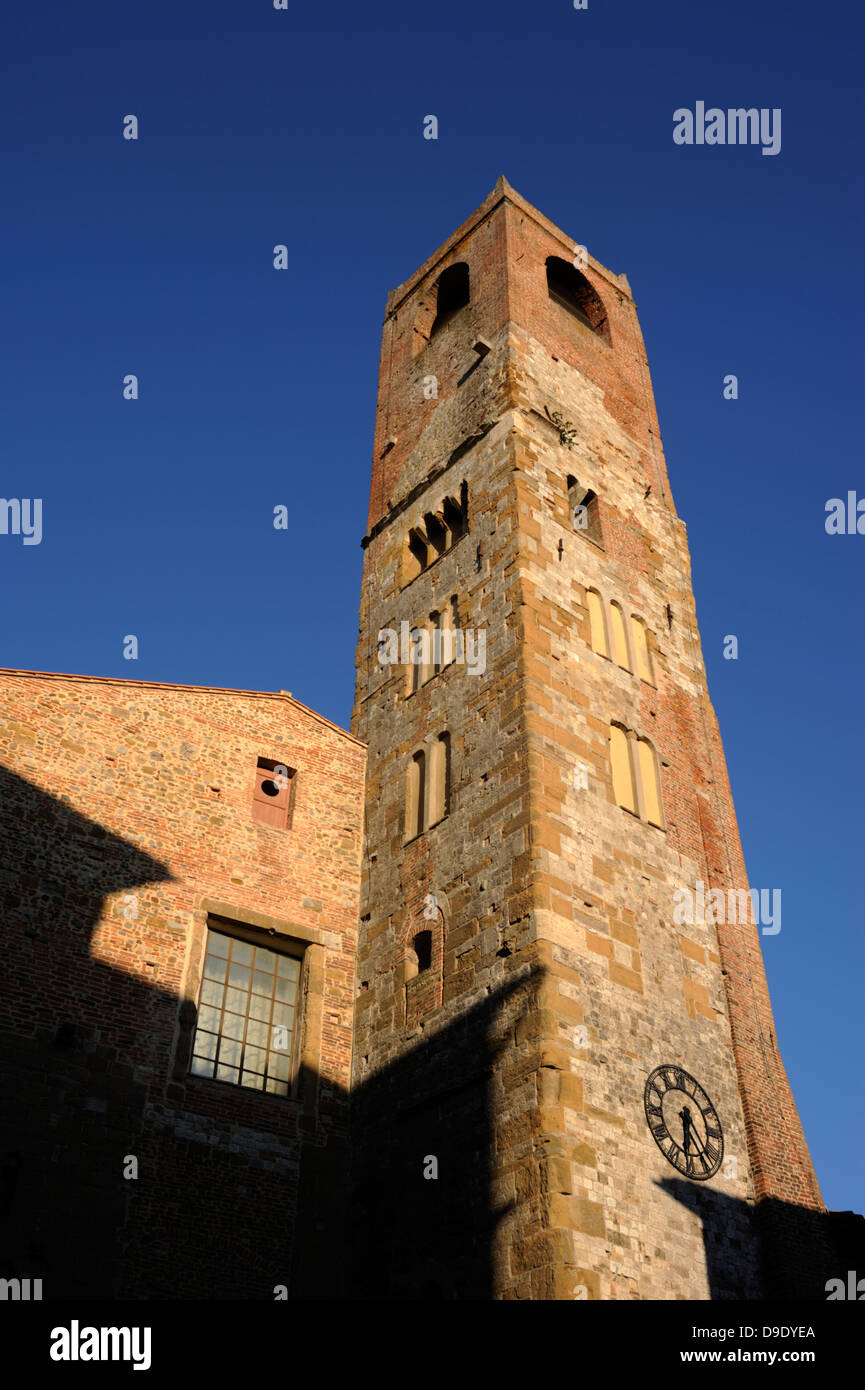 Italien, Umbrien, Città della Pieve, Kathedrale und Bürgerturm Torre del Pubblico Stockfoto