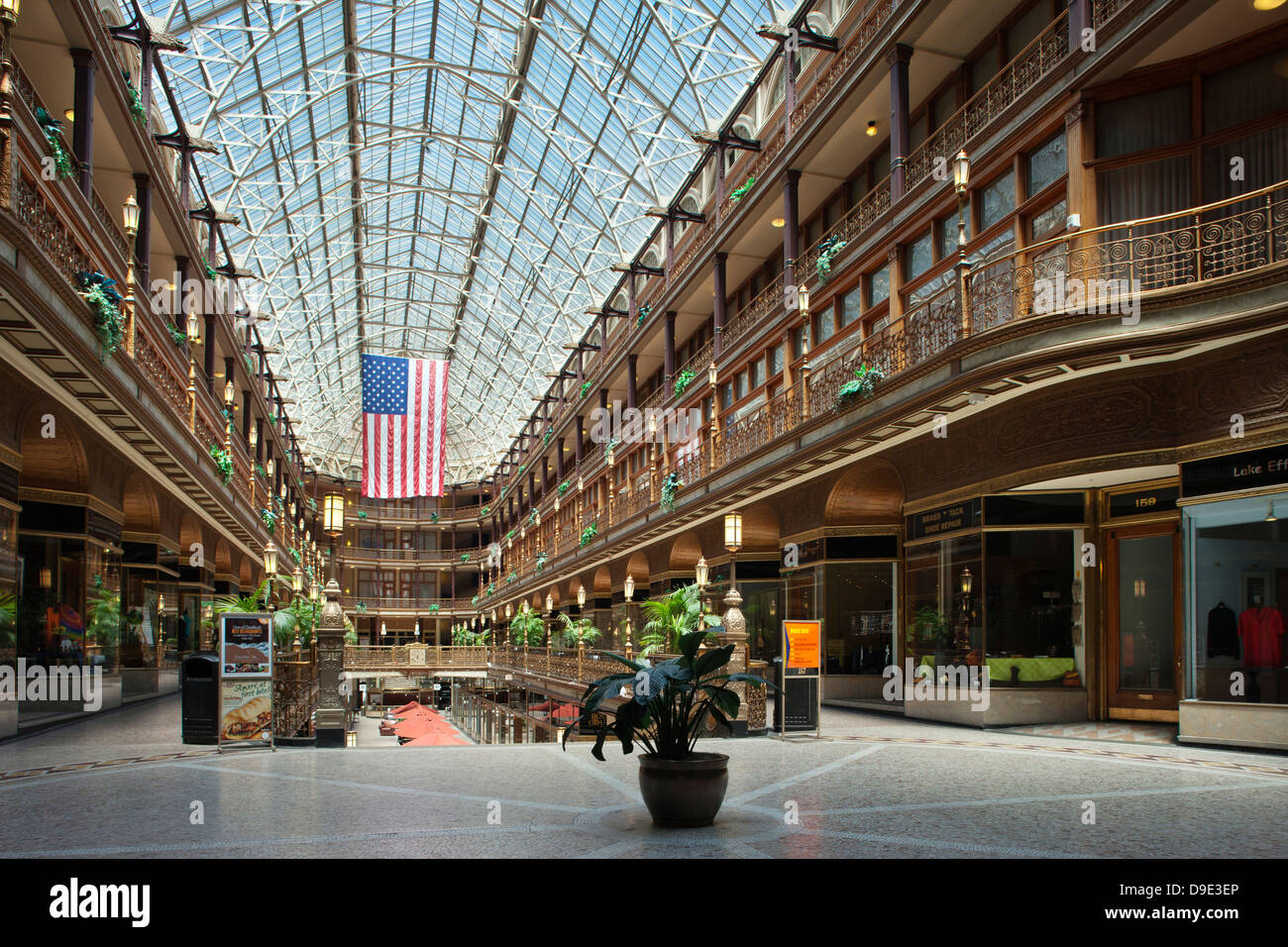 HISTORISCHEN VIKTORIANISCHEN SHOPPING ARCADE-HYATT REGENCY HOTEL DOWNTOWN CLEVELAND OHIO USA Stockfoto