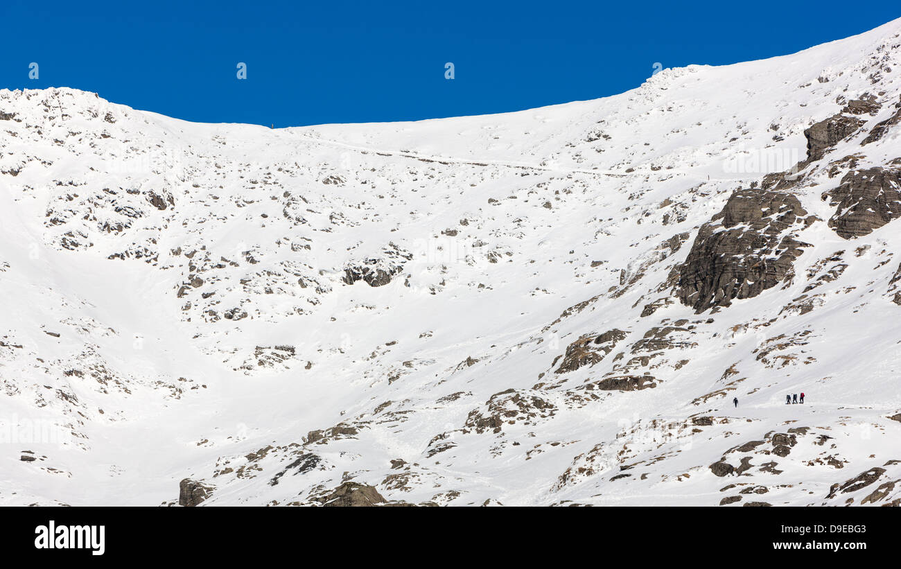 PYG und Bergleute Spur im Schnee, Snowdonia-Nationalpark, Wales, UK, Europa. Stockfoto