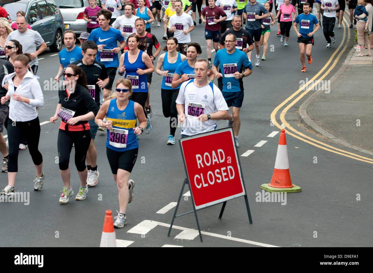 Zwei Schlösser verkehren zwischen Warwick und Kenilworth Burgen. Stockfoto