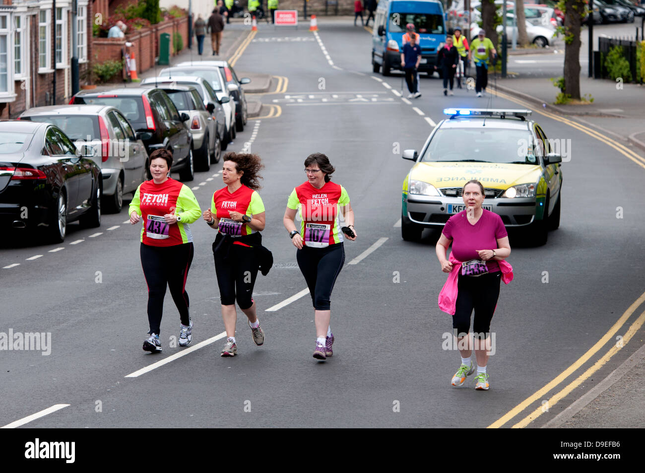 Zwei Schlösser verkehren zwischen Warwick und Kenilworth Burgen. Stockfoto
