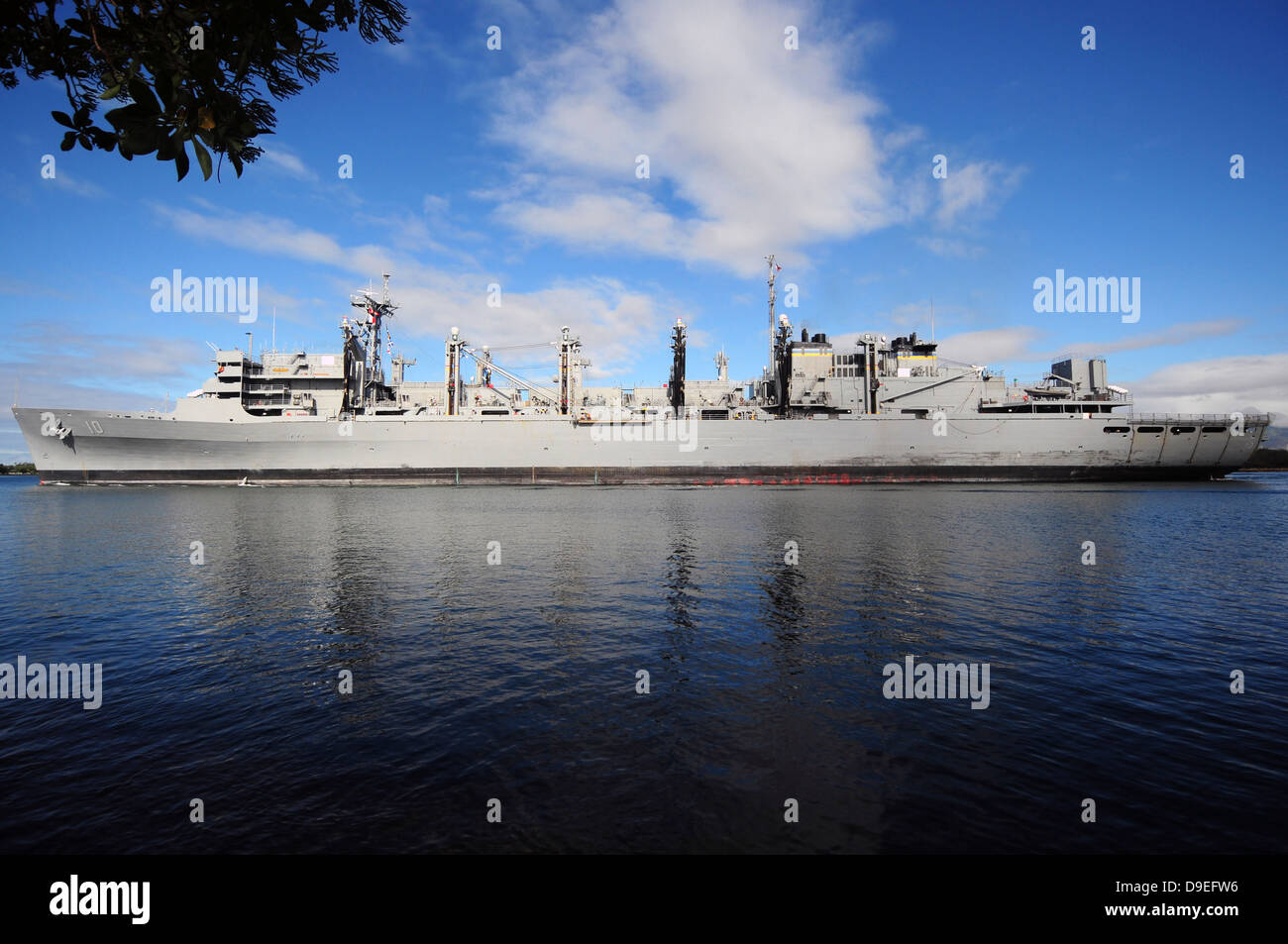 Das Military Sealift Command schnell Kampfunterstützung Schiff USNS Brücke. Stockfoto