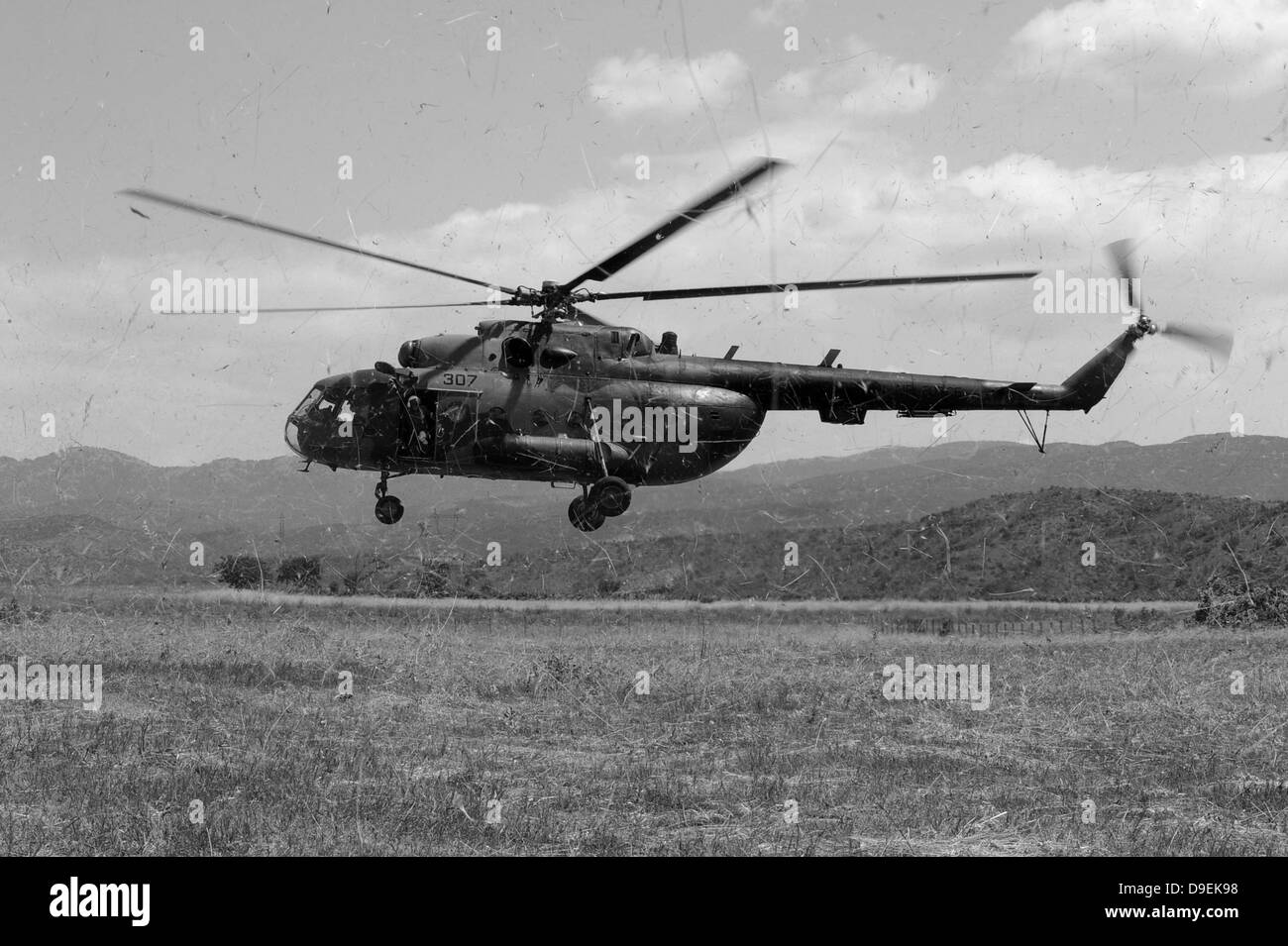 Eine mazedonische MI-17 Hubschrauberlandeplätze als Teil eines medizinischen Transport-Fluges. Stockfoto