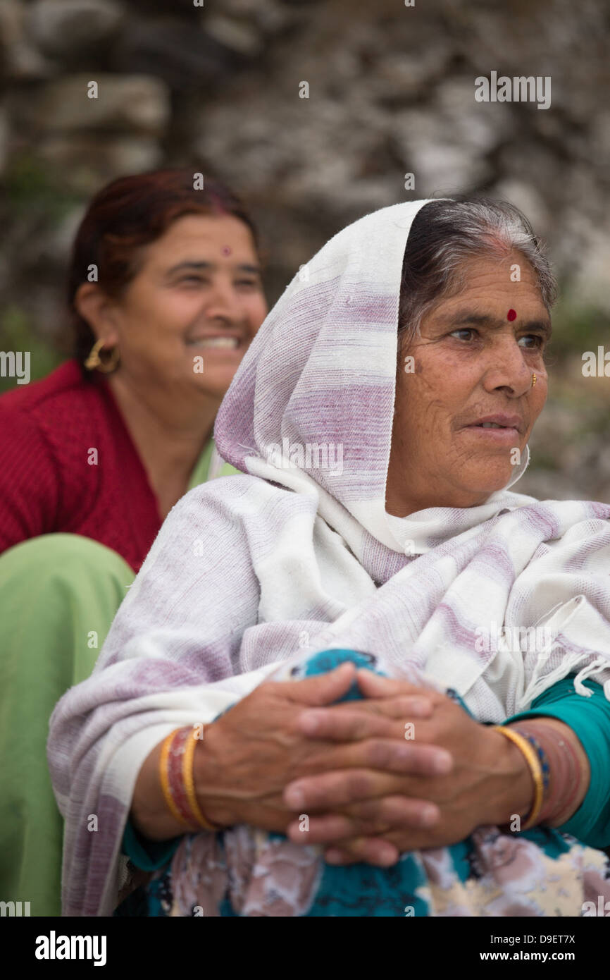 Einheimische Frauen, Landour, Mussoorie, Indien Stockfoto
