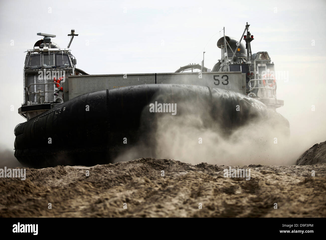 Ein Landungsboot bereitet Luftpolster Onslow Beach fahren. Stockfoto