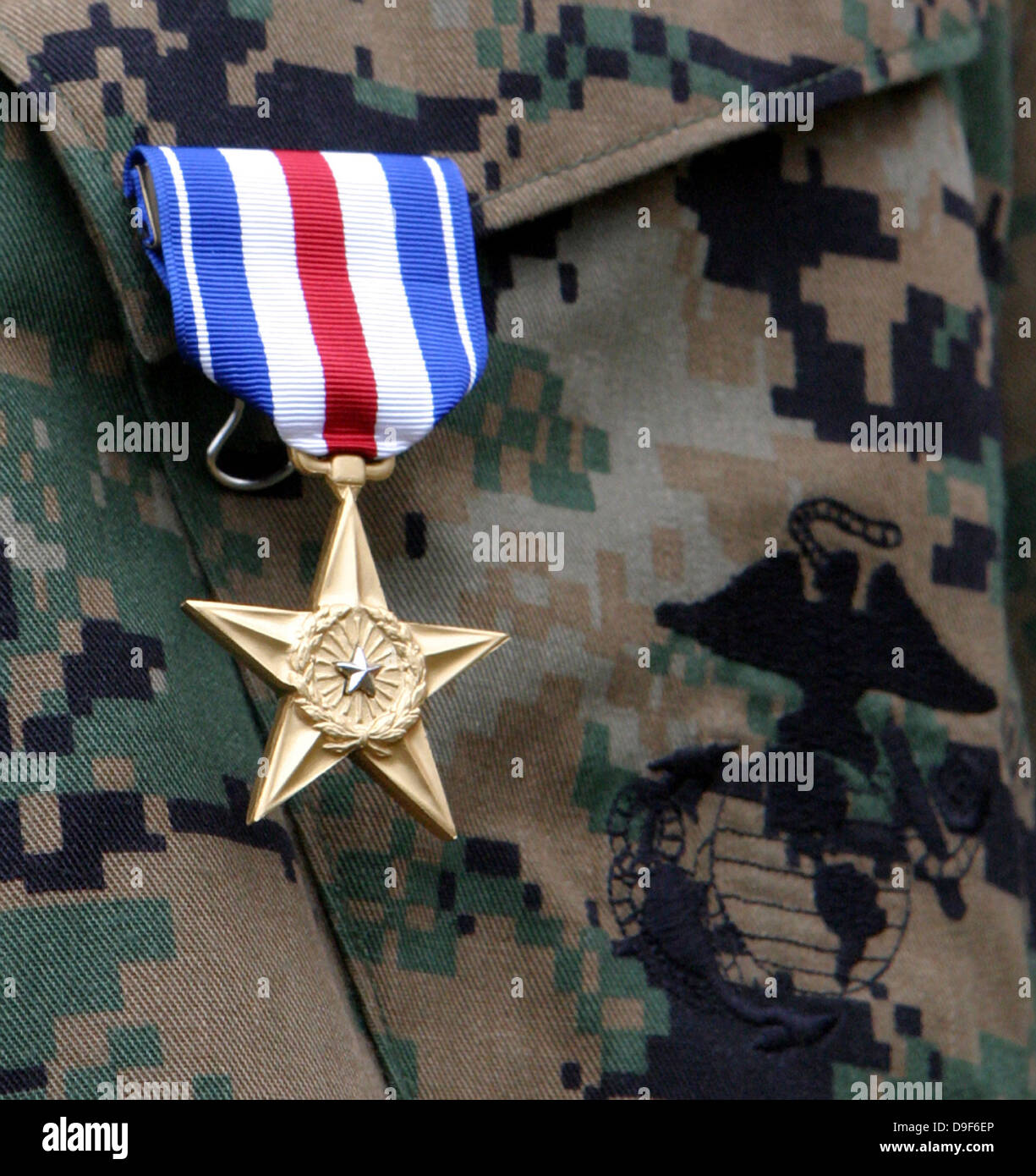 Nahaufnahme einer Medaille die Uniform eines US-Soldaten. Stockfoto