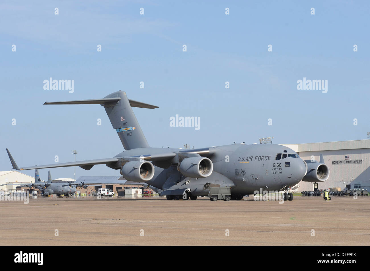 27. August 2011 - ist eine c-17 Globemaster III auf einer Rampe an Little Rock Air Force Base, Arkansas geparkt. Stockfoto