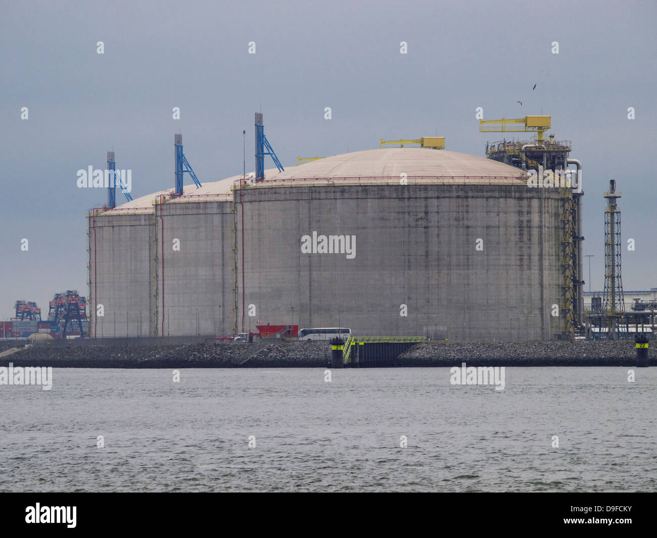 die brandneue LNG Flüssigerdgas terminal auf der Maasvlakte 2, den Ausbau des Hafens Rotterdam, Niederlande Stockfoto