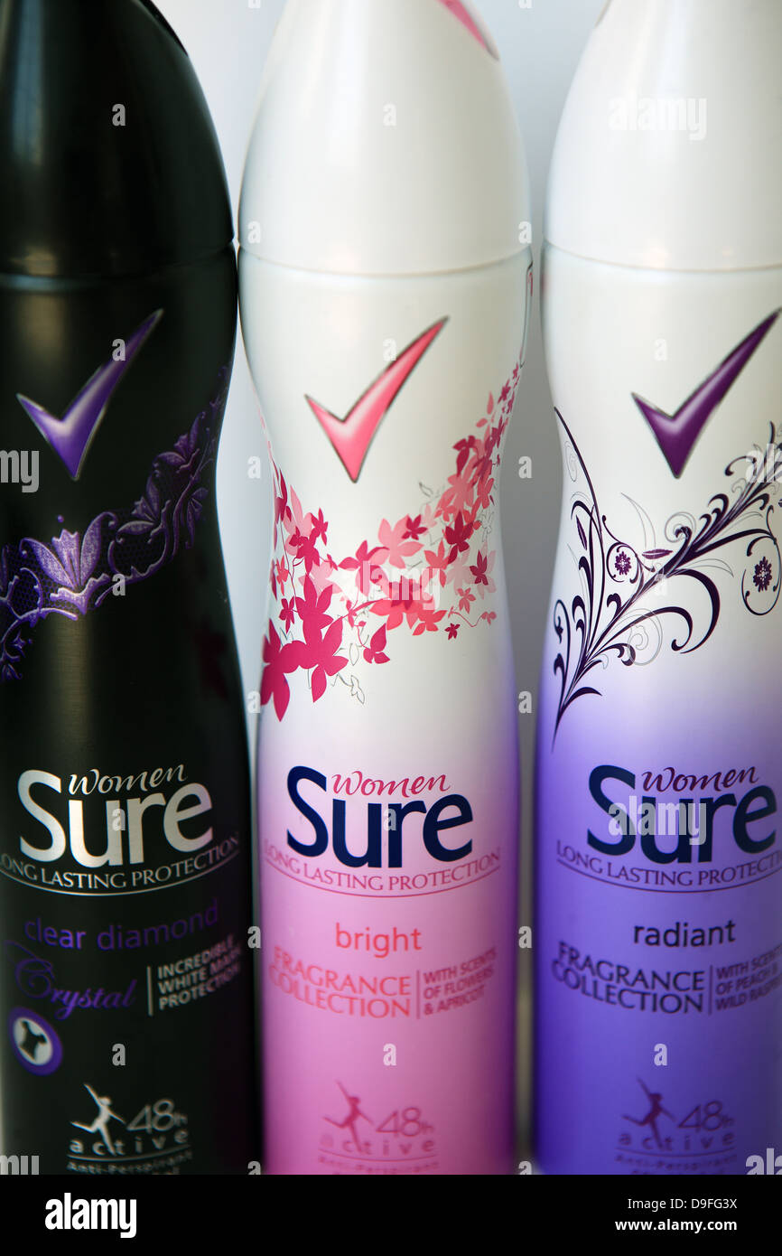 Frau Spraydosen Achsel Deo Stockfoto